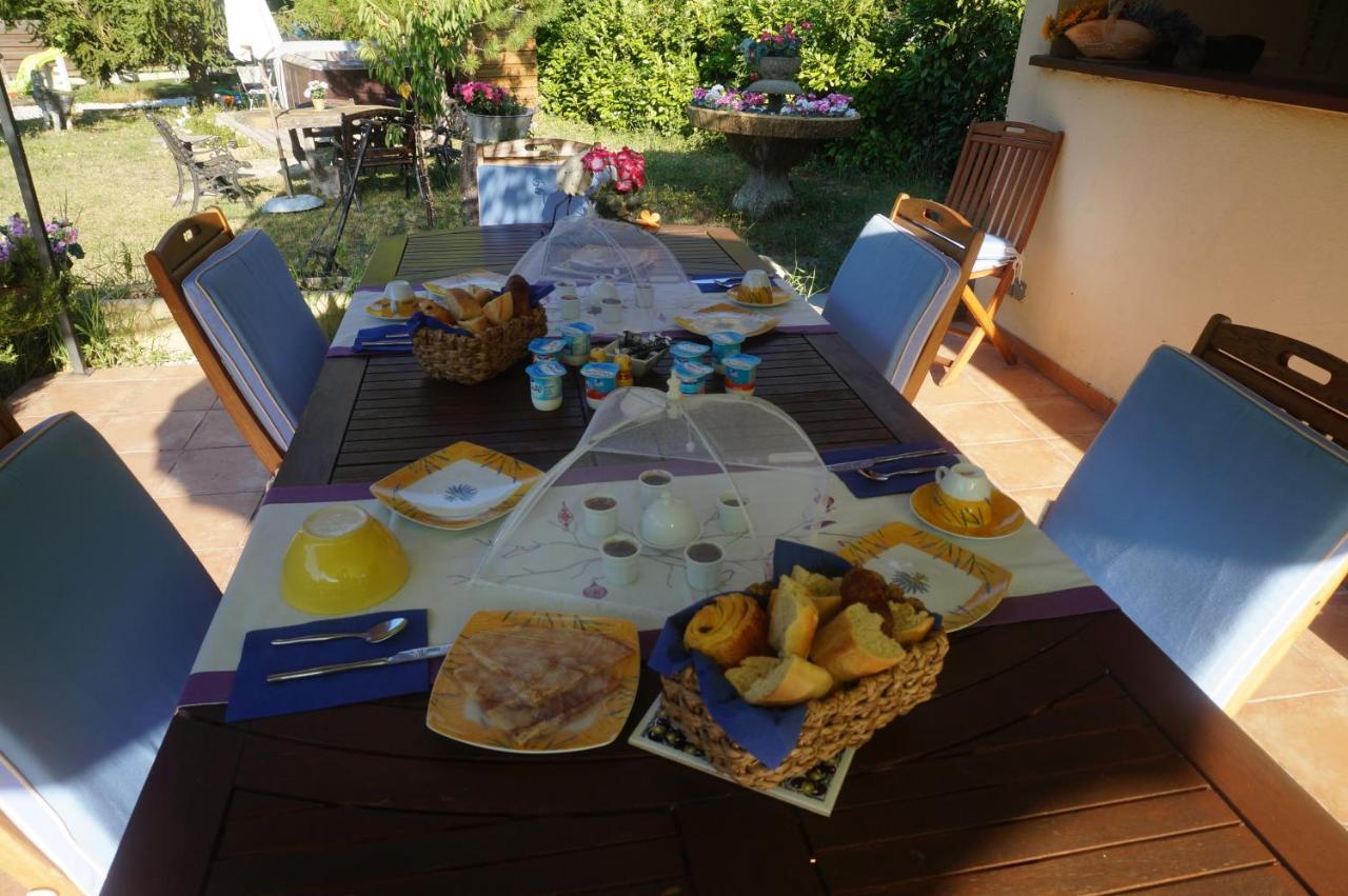 Lou Mas Dau Paigran Bed and Breakfast Saint-Blaise  Εξωτερικό φωτογραφία