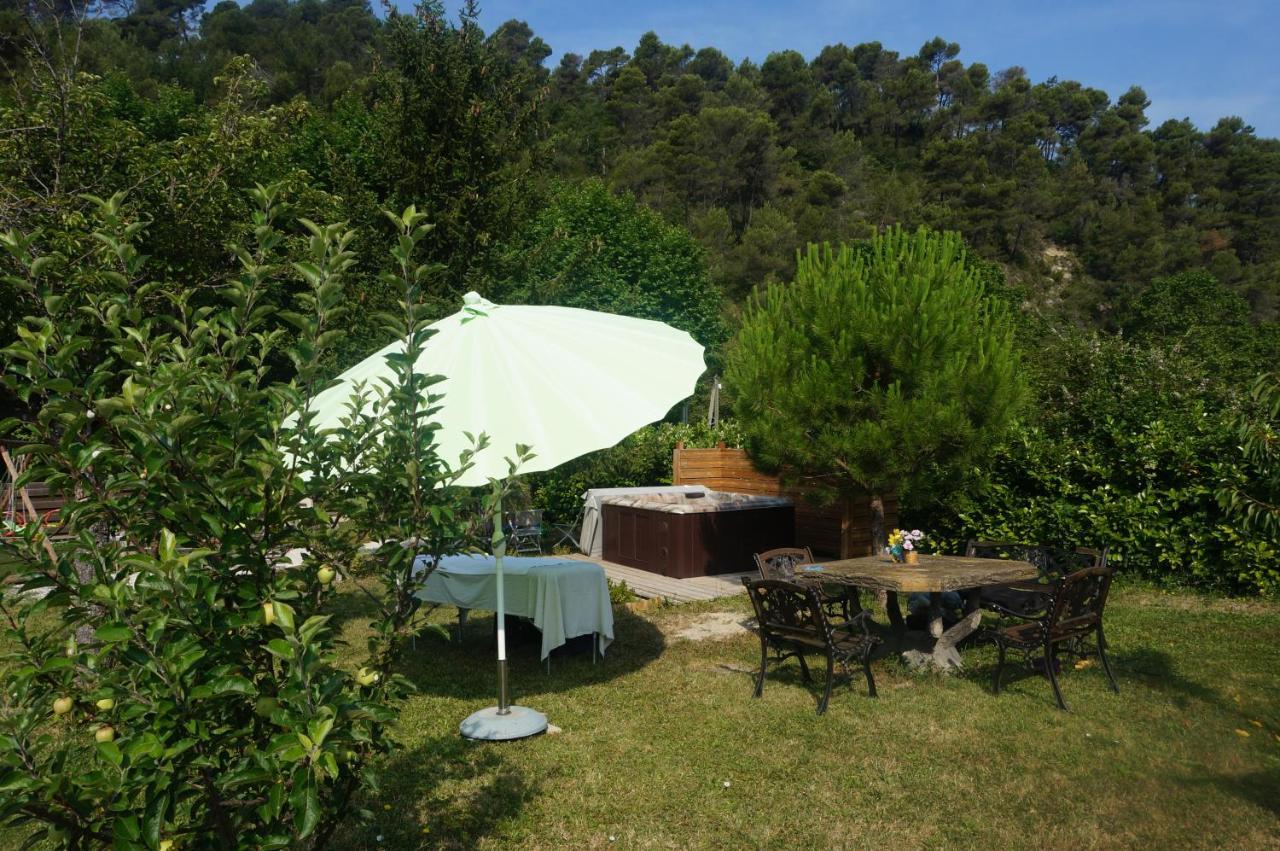 Lou Mas Dau Paigran Bed and Breakfast Saint-Blaise  Εξωτερικό φωτογραφία